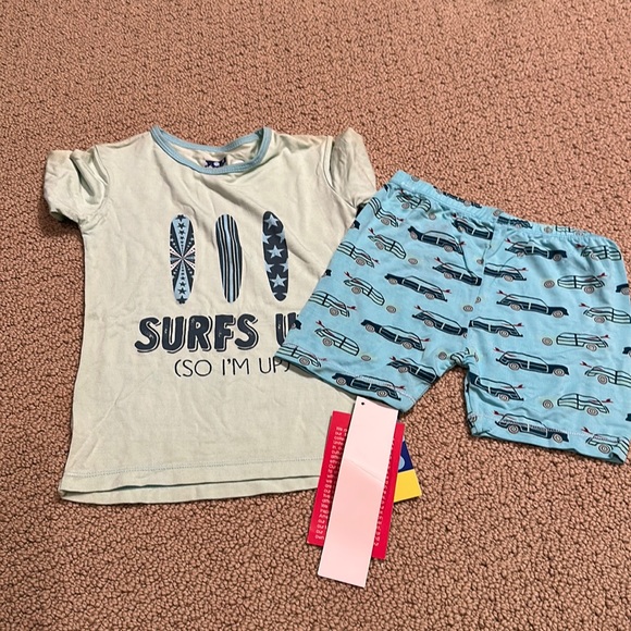 Little boys PJ’s - Picture 1 of 1